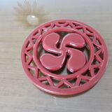 Basque cross trivet in red cast iron 1970