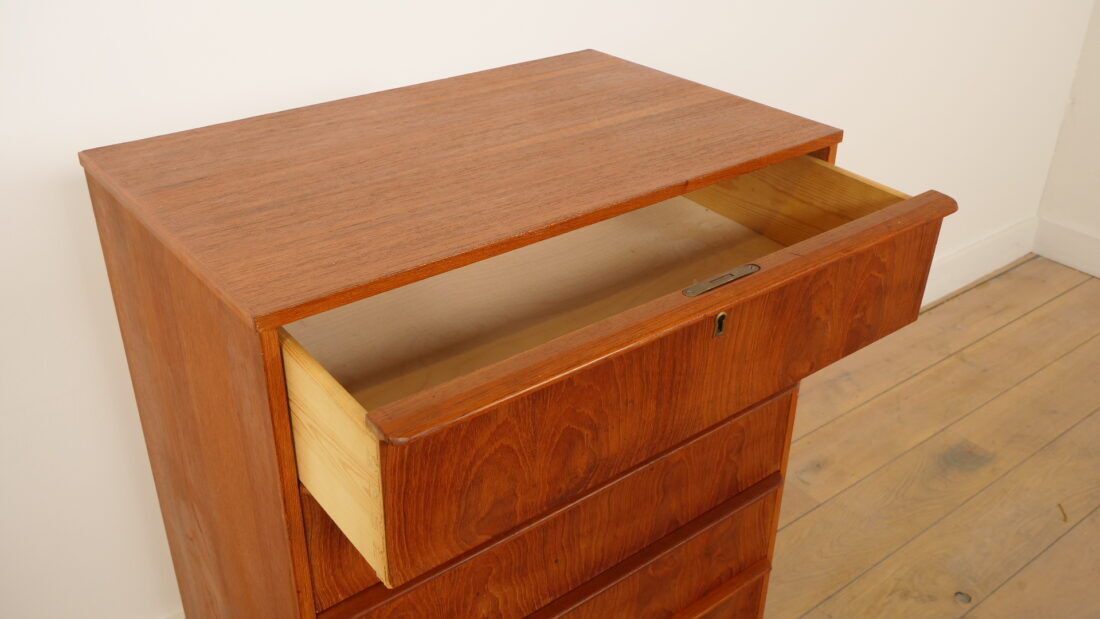 Vintage Danish chest of drawers | Teak | 6 drawers | 105 cm