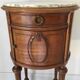 Table de chevet ronde style Louis XVI