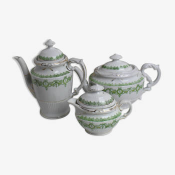 19th century porcelain coffee/teapot service