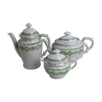 19th century porcelain coffee/teapot service