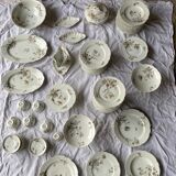 Porcelain crockery service