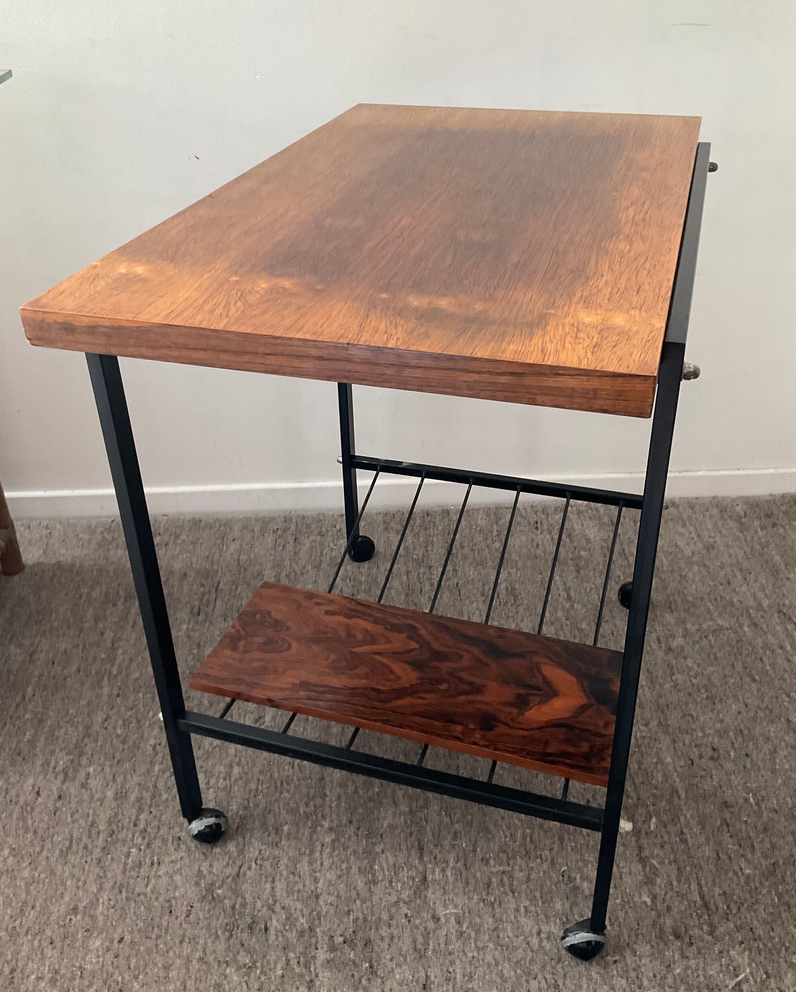 Table side on wheels from the 60s