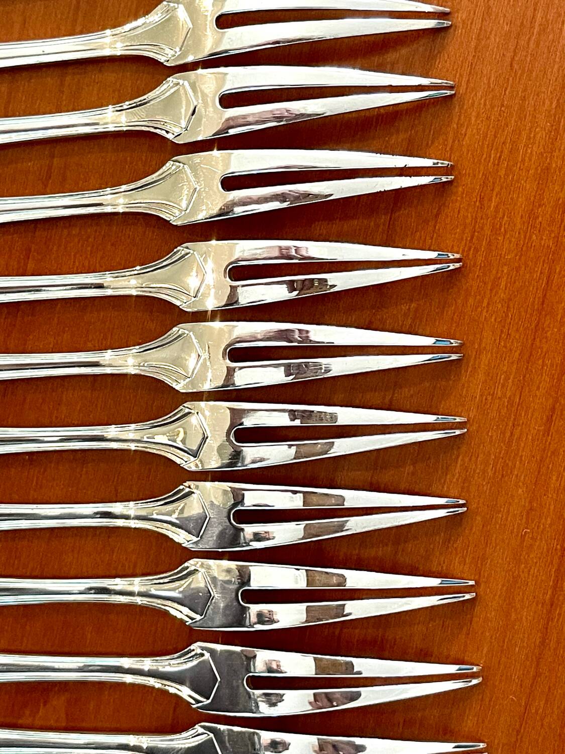 Christofle boréal, 12 snail forks, aperitif pick very good condition