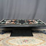 Coffee table in Pietra Dura technique.