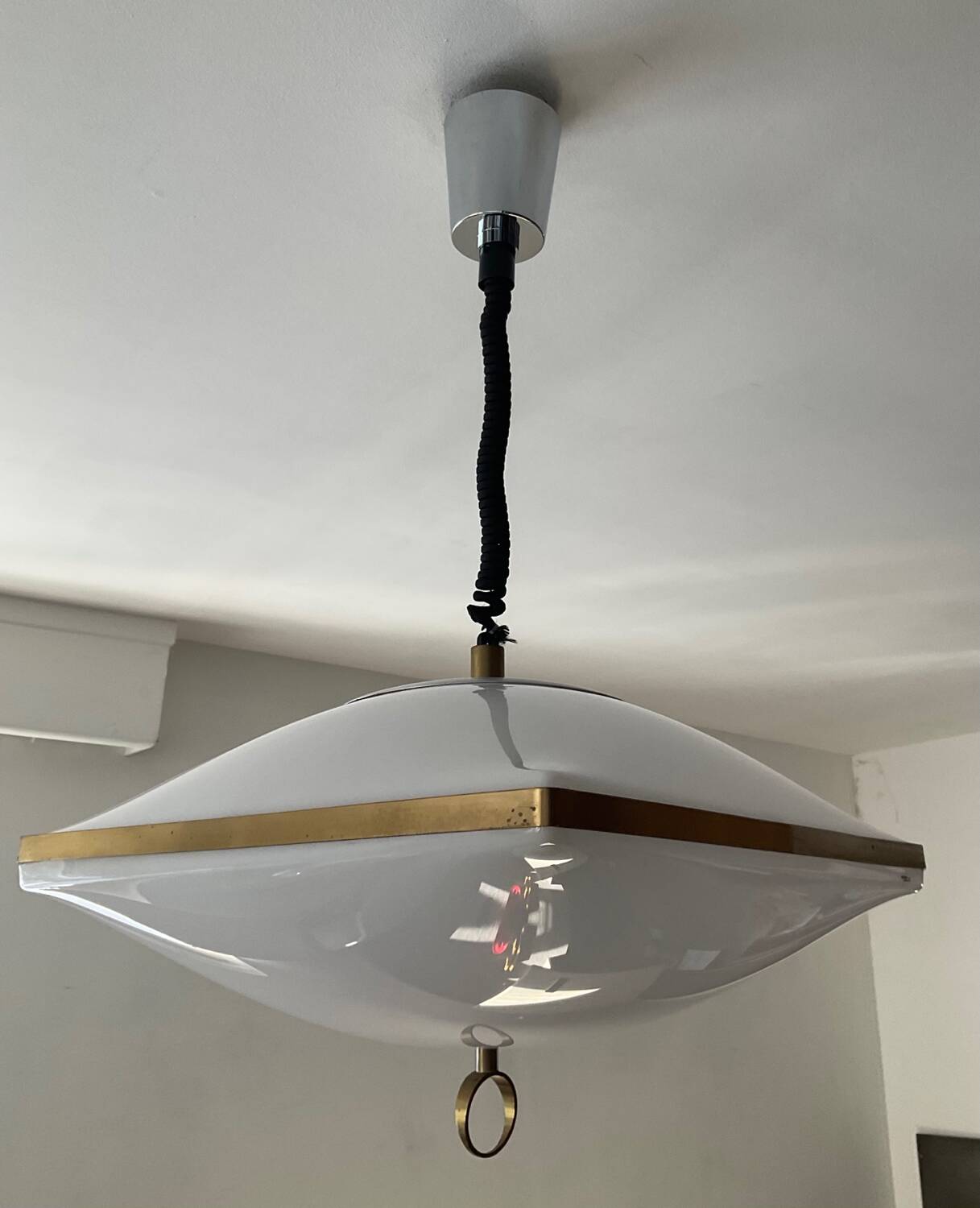 Suspension by Stilux rises and falls from the 60s-70s
