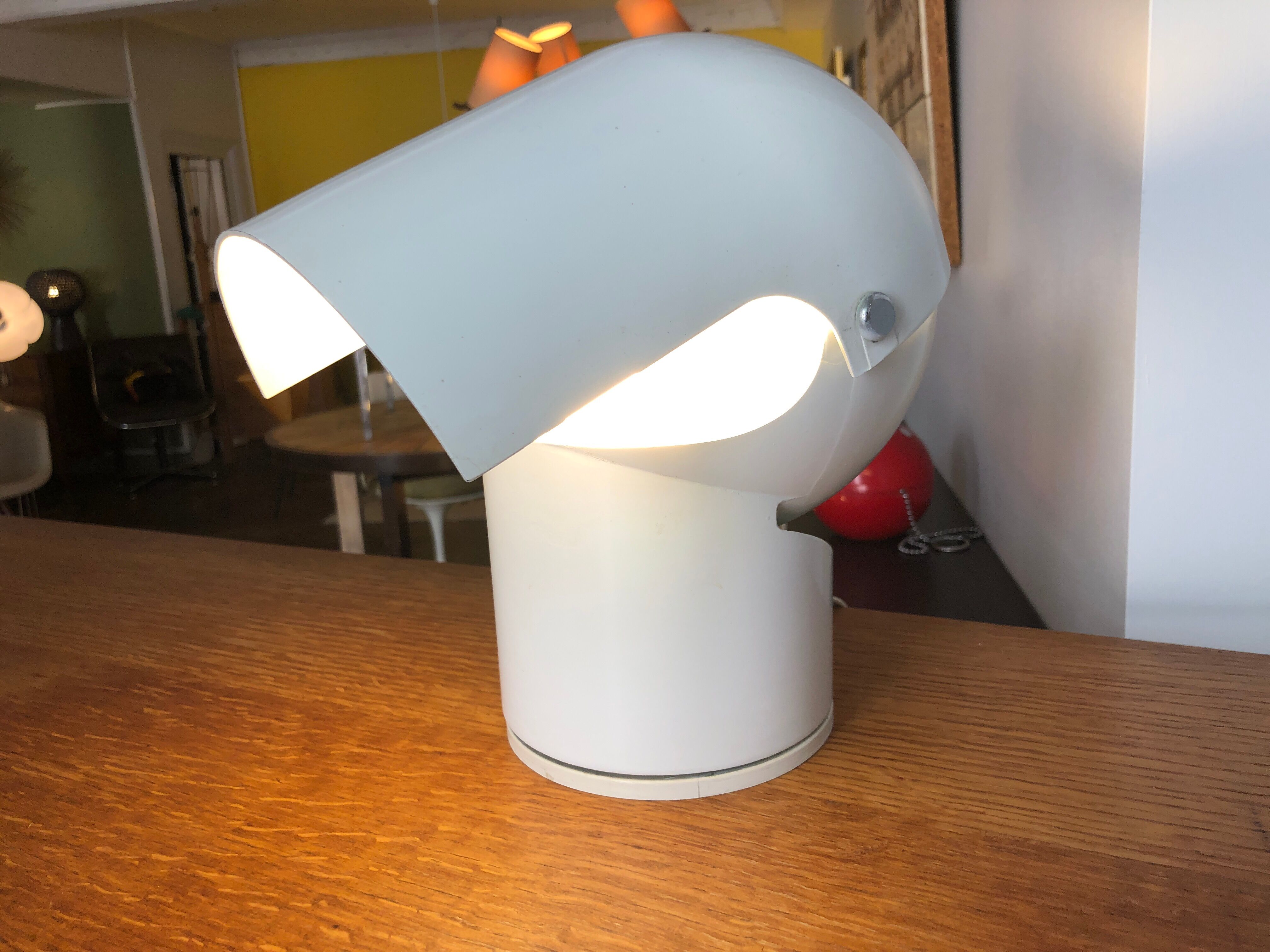 Pileino desk lamp by Gae Aulenti Artemide 1970