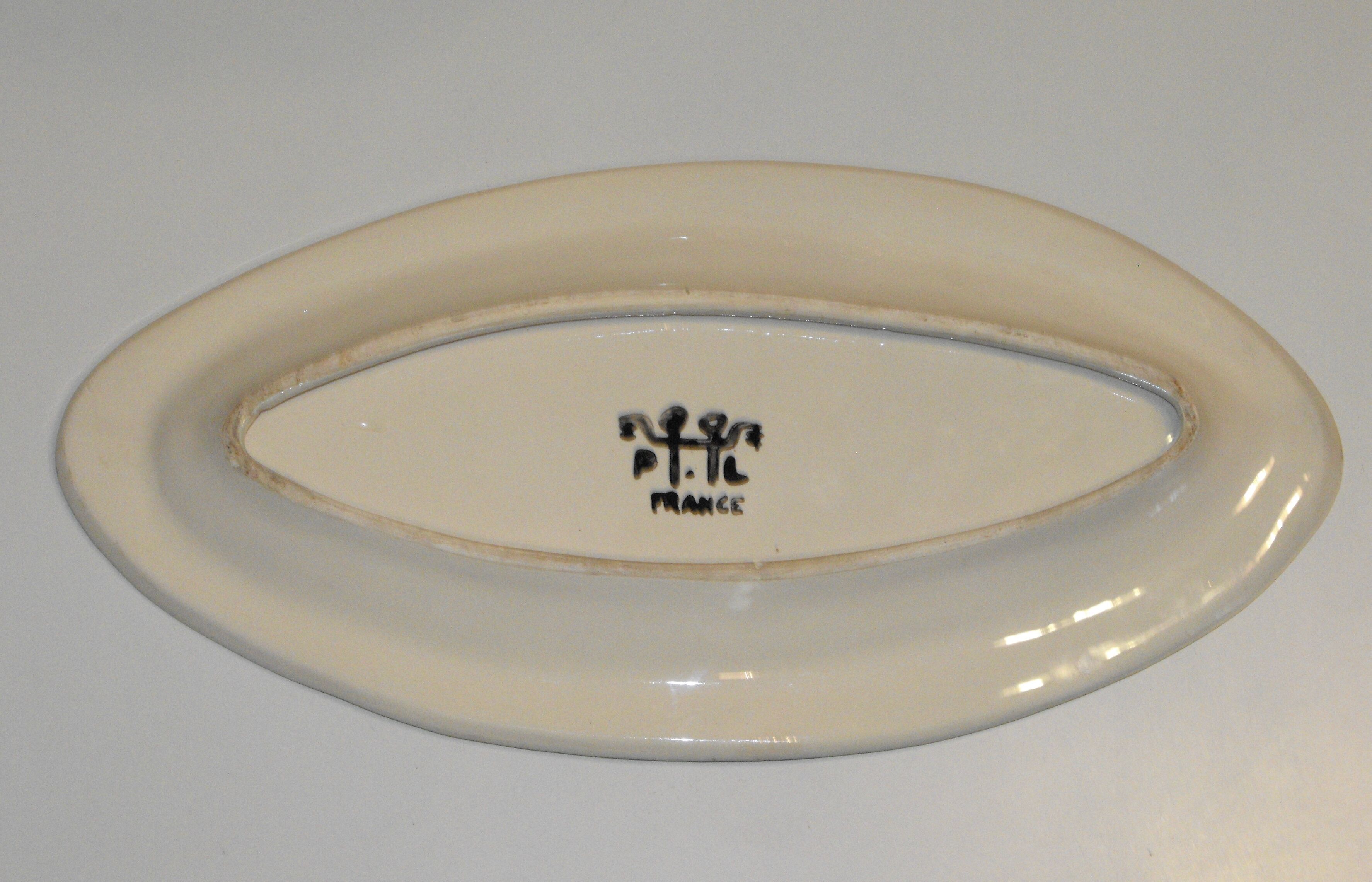 Ceramic dish by Jacques Pouchain
