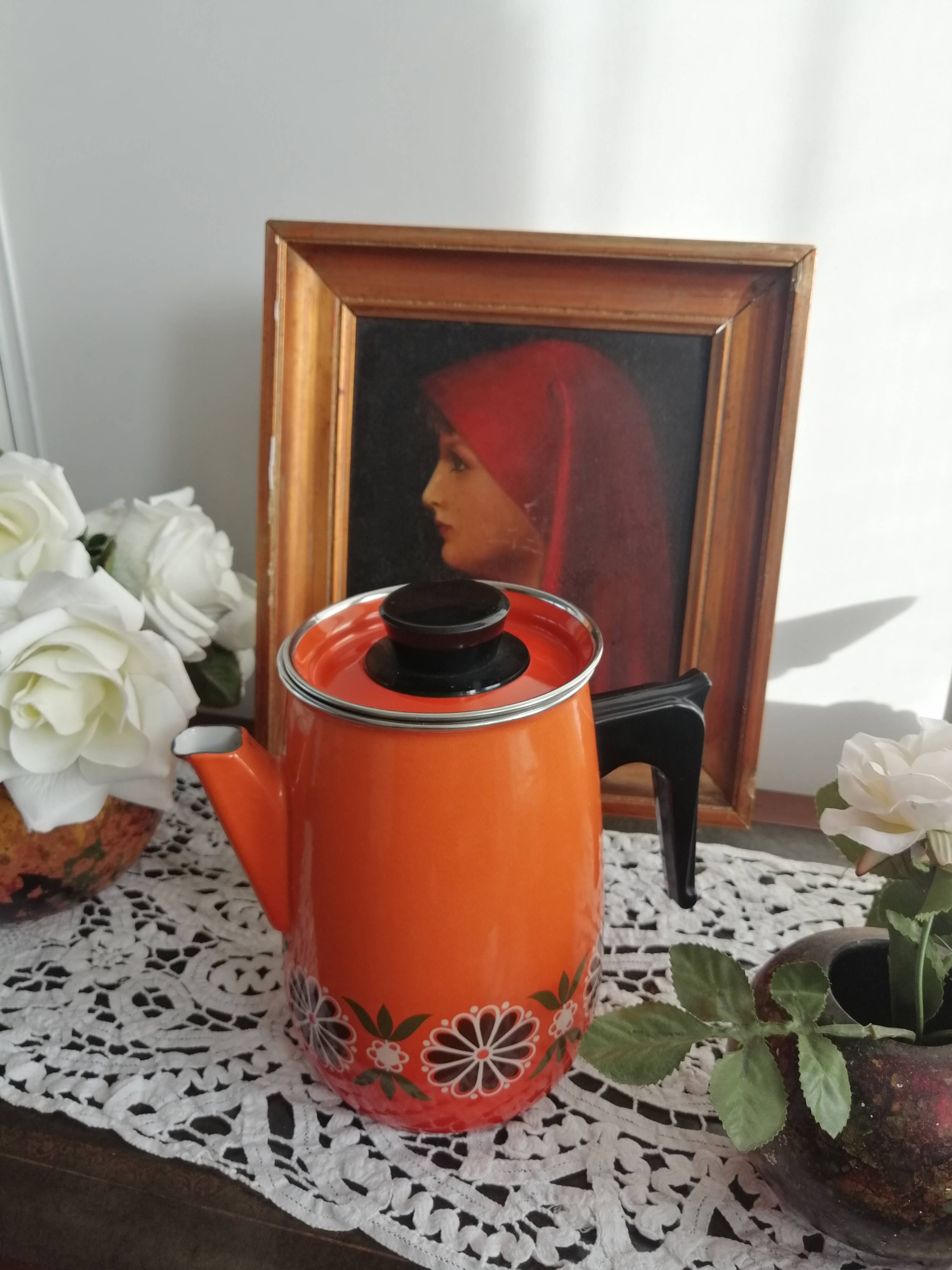 Enamelled coffee maker