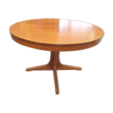 Scandinavian table