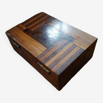 Boîte rectangulaire vintage en bois