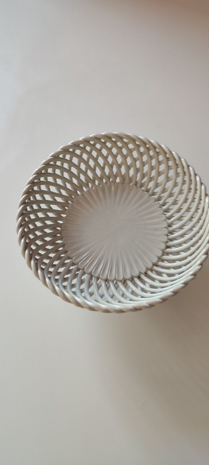 Braided ceramic basket