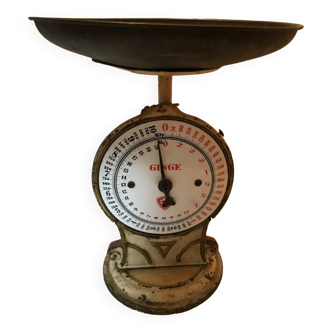 Vintage scale from the 30s