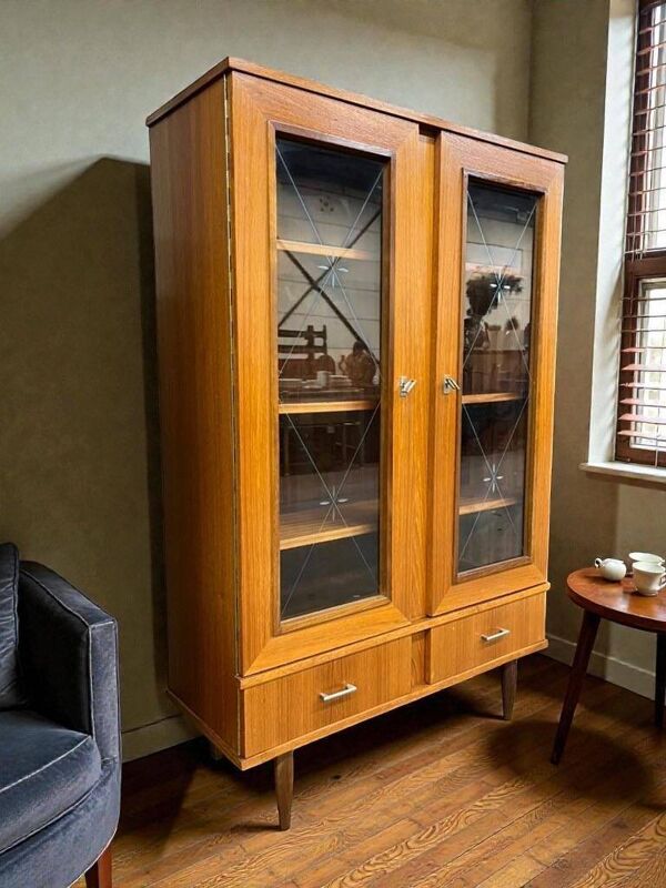 Bibliothèque / vitrine en bois vintage