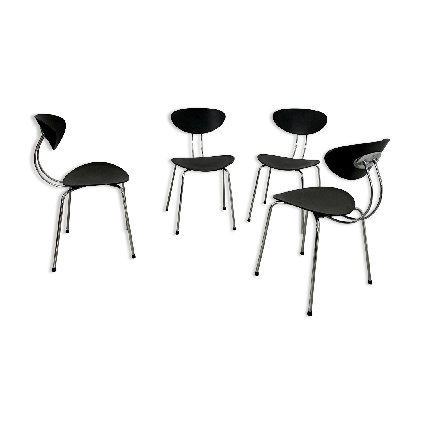 Lot 4 anciennes chaises design italien années 80