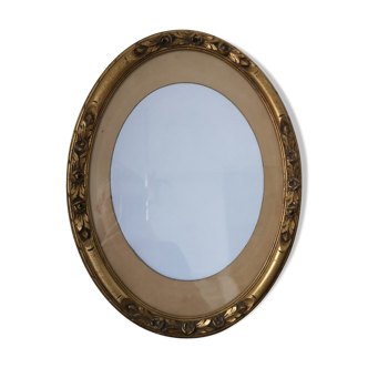 Golden frame floral pattern
