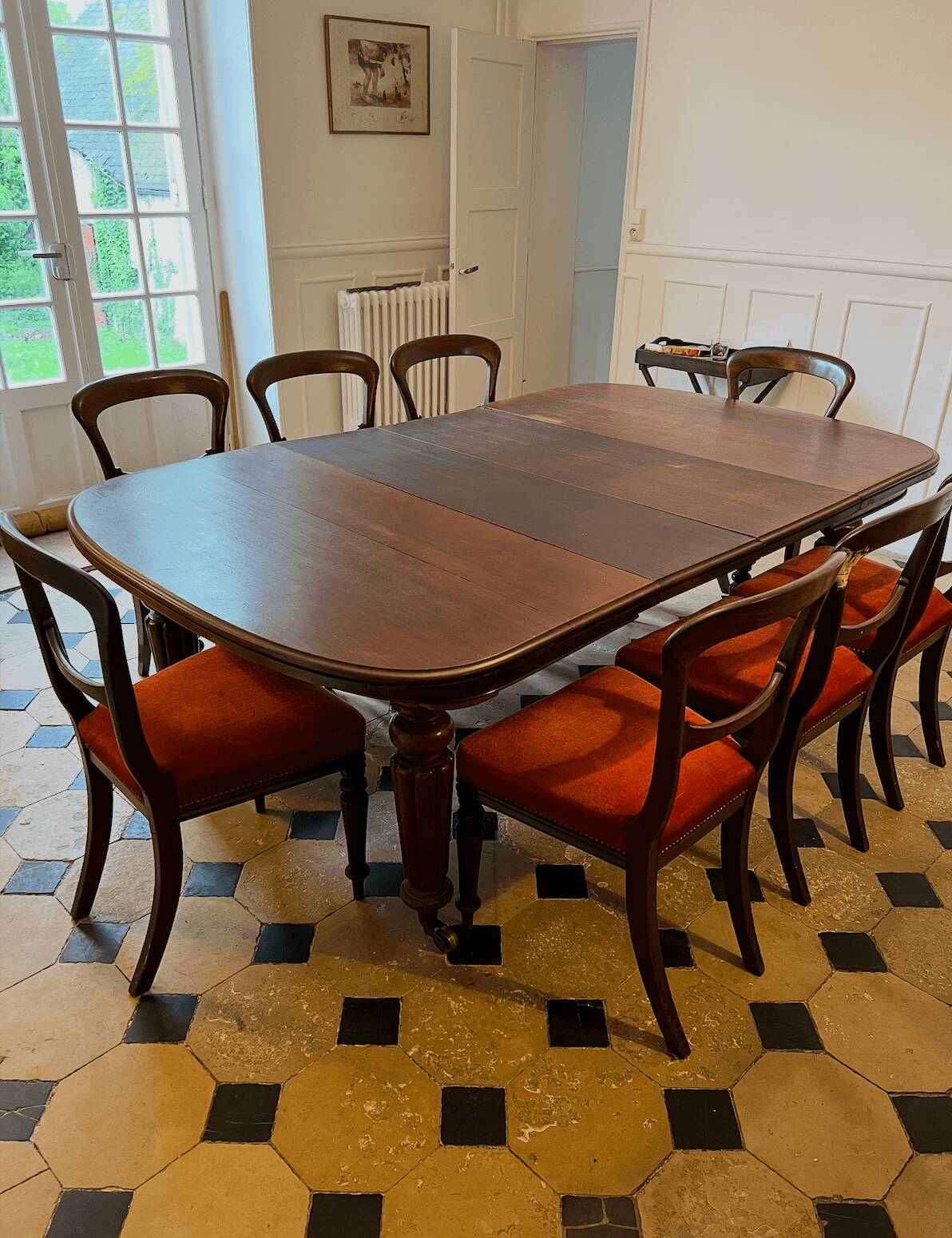 19th century mahogany dining room - Extendable table + Louis-Philippe chairs