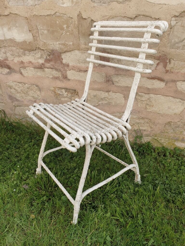 Garden chairs of Arras