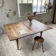 Table de ferme noyer plateau pivotable à allonges