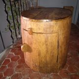 Hollow palm tree trunk; Mini bar; bedside table; occasional furniture; corner furniture;