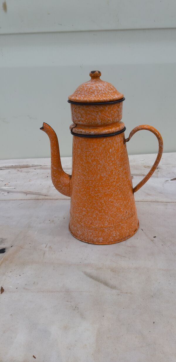Cafetière émaillée orange