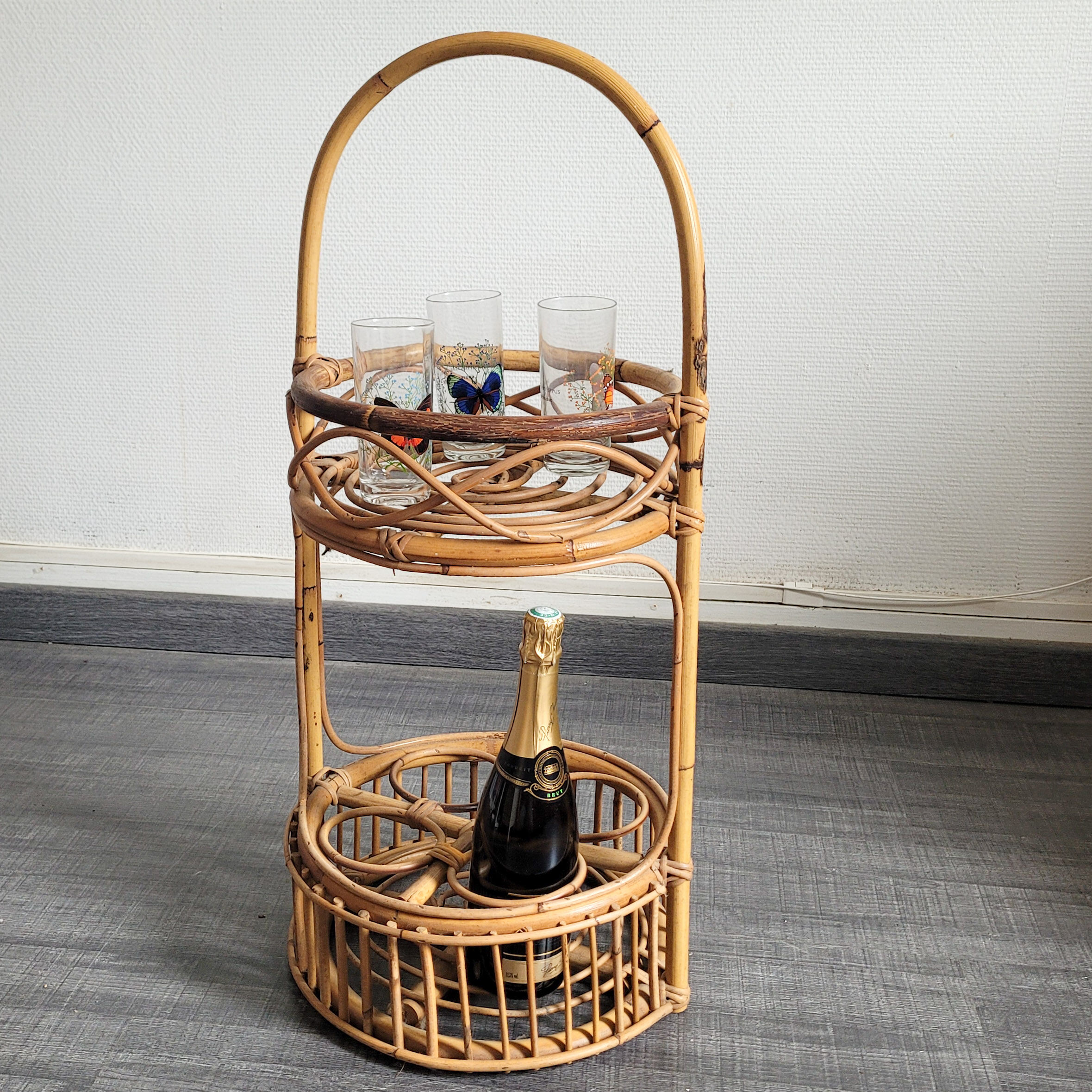 Desserte bar en rotin vintage