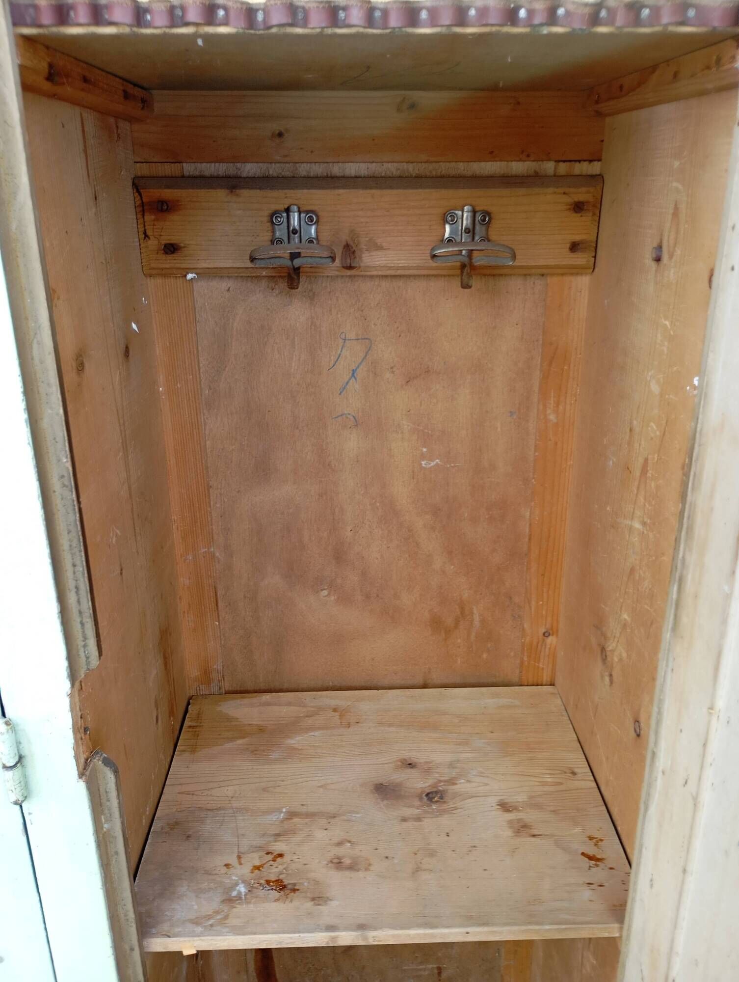 Workshop cloakroom