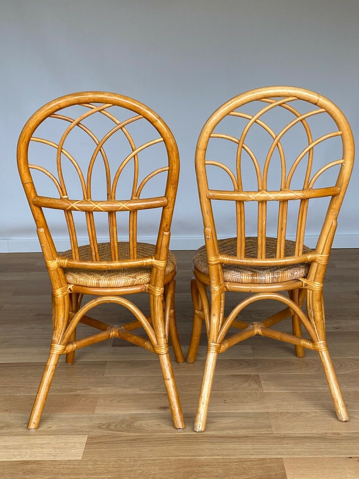 Suite de 4 chaises rotin 1970bois cintre belle patine