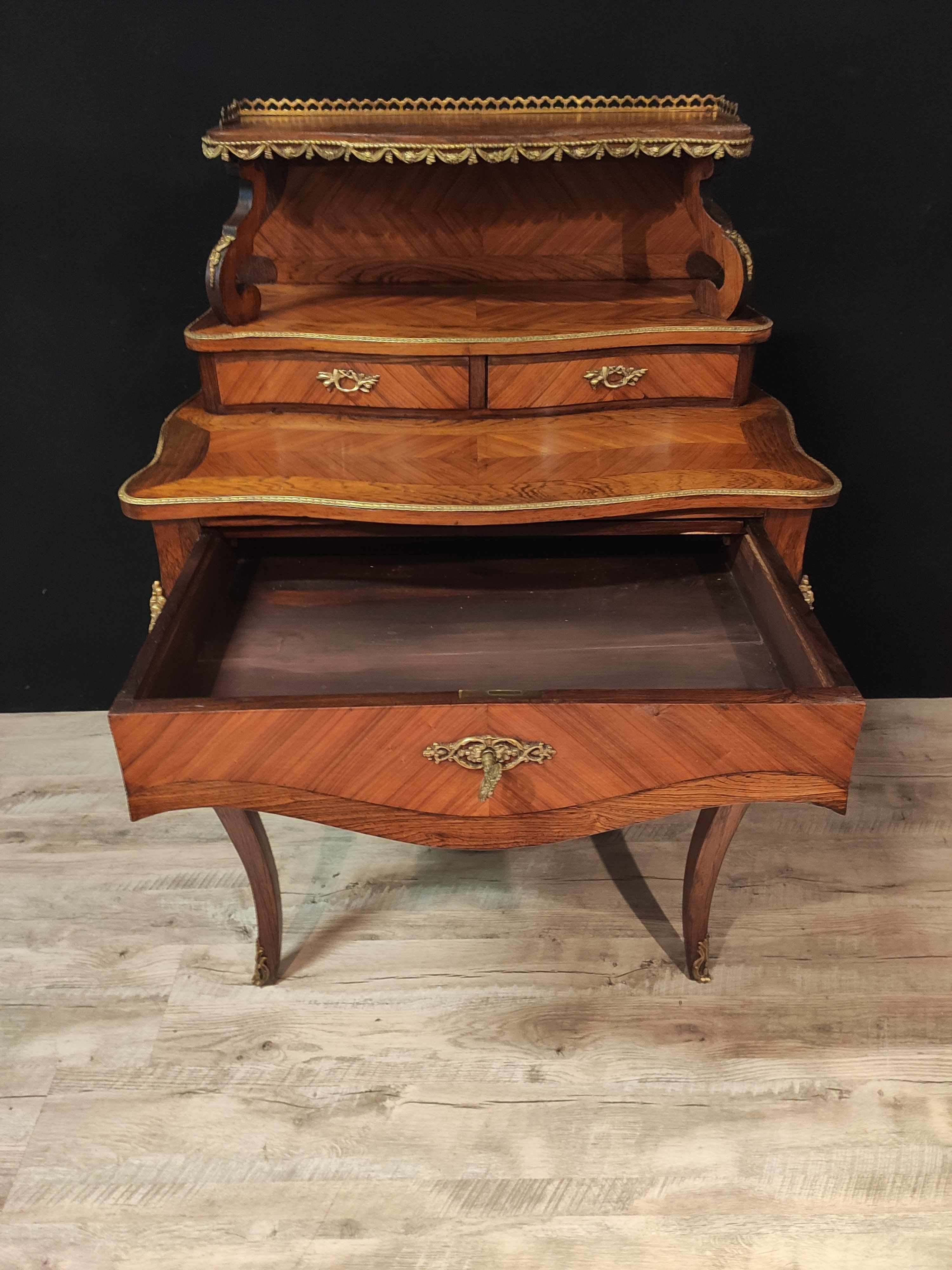 Bonheur du jour en marqueterie Napoléon III