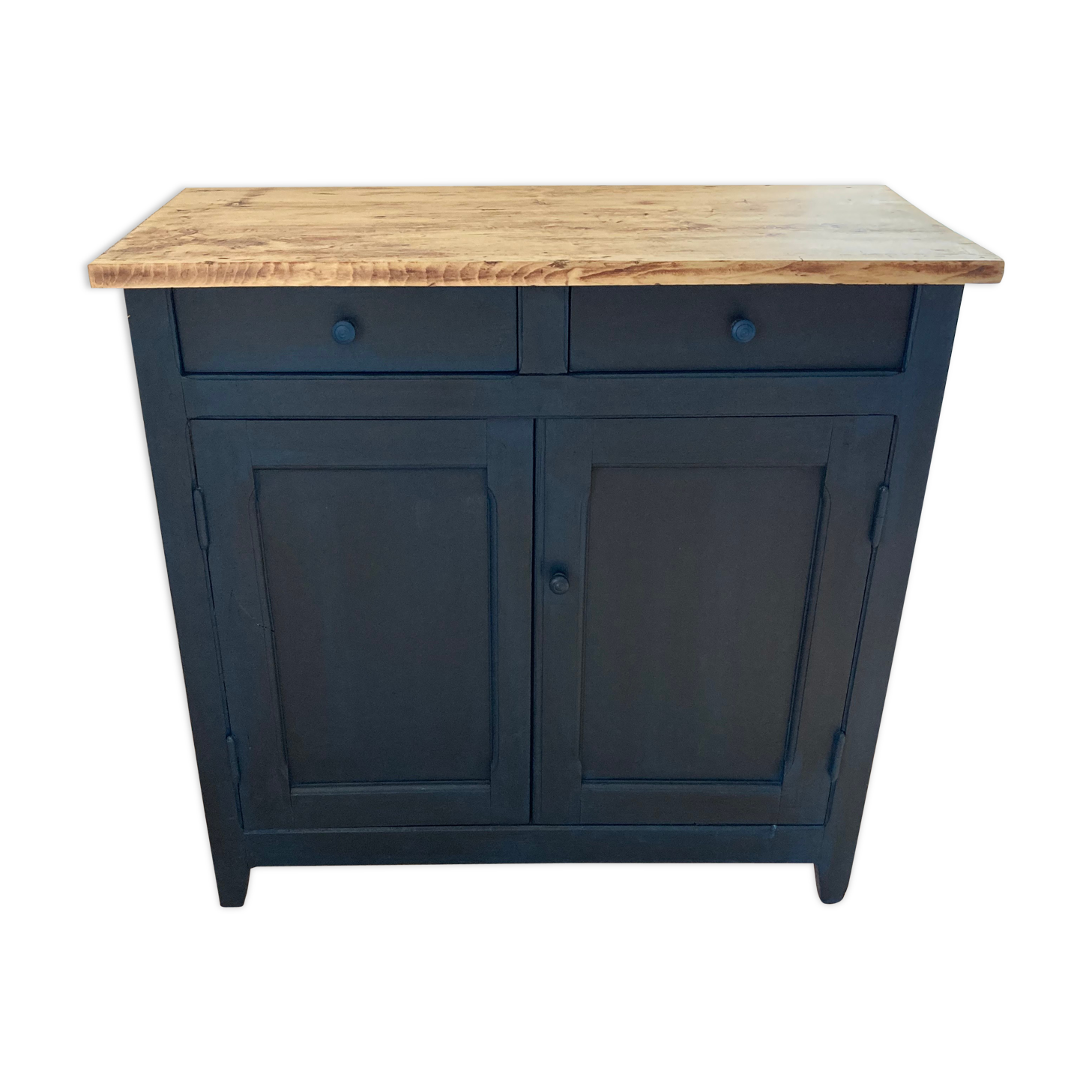 Blue parisian buffet