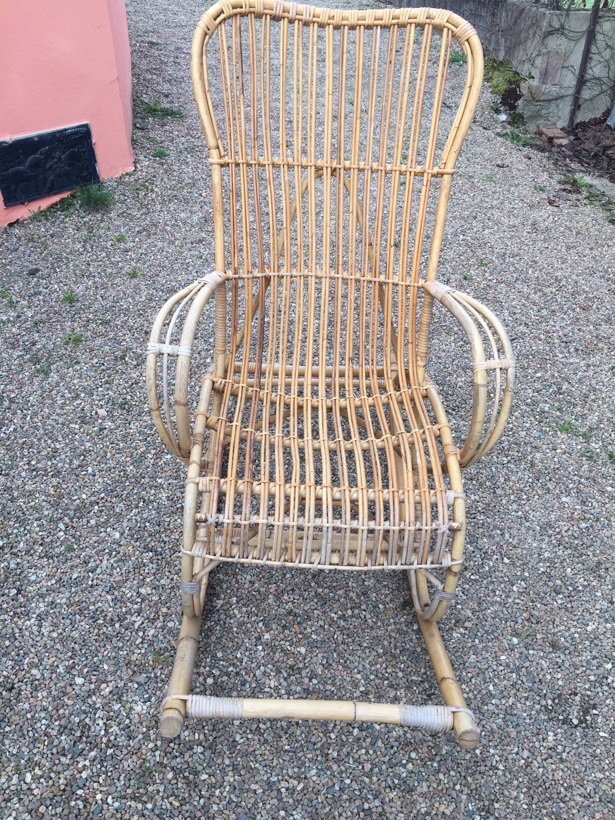 Rocking chair rattan