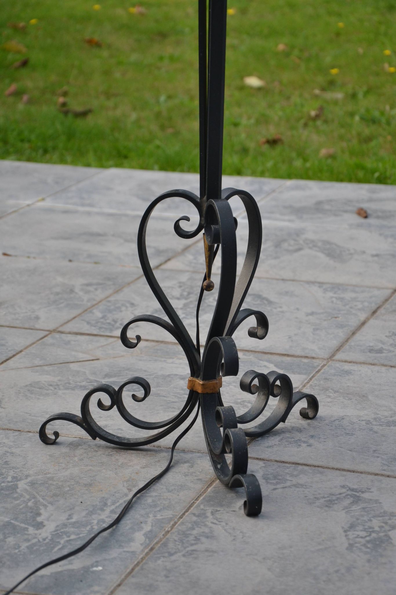 Vintage Sèvres crystal and wrought iron floor lamp from the 1950s