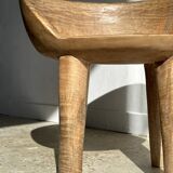 Quadripod chair with round seat and small back in natural monoxyl mango wood