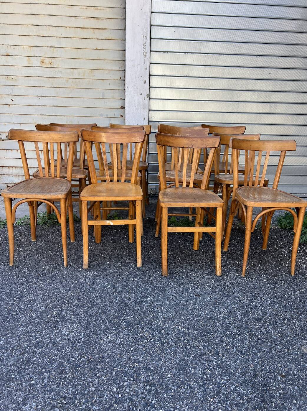 (Lot) 12 bistro chairs (light oak)
