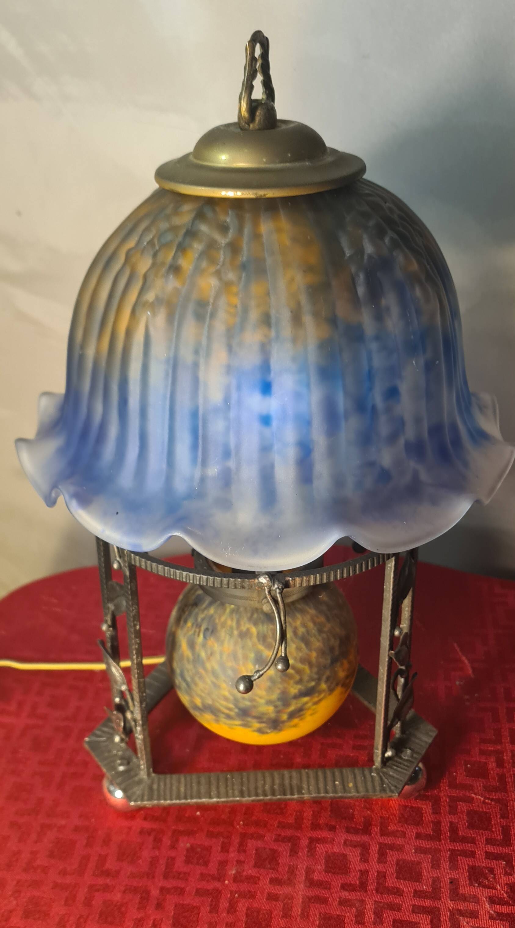 kiosk lamp wrought iron 1930 art deco molded glass paste, 38x22 elec ok,