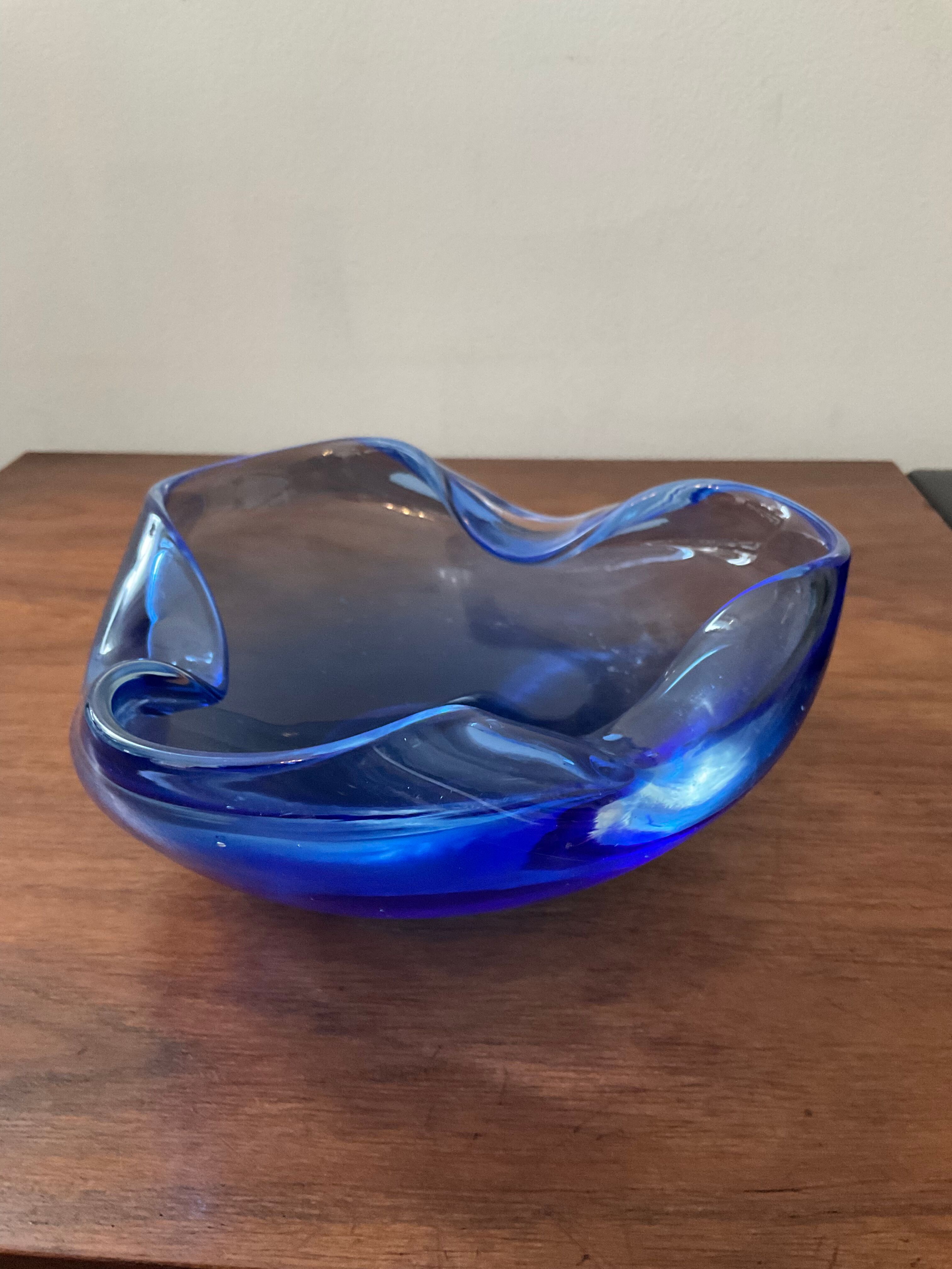 Empty vintage pocket in glass paste