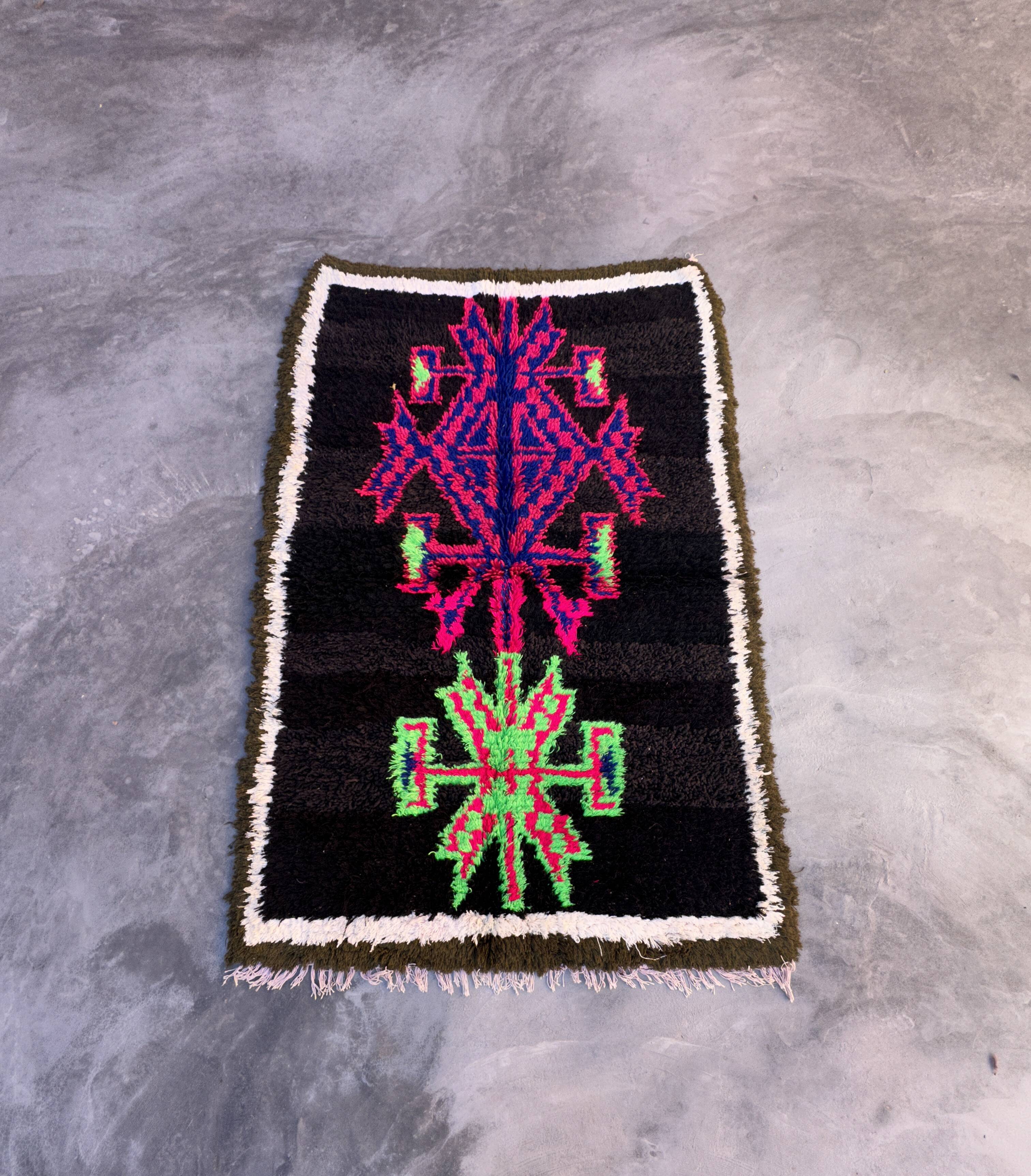 Moroccan Boucherouite rug black - 134 x 195 cm
