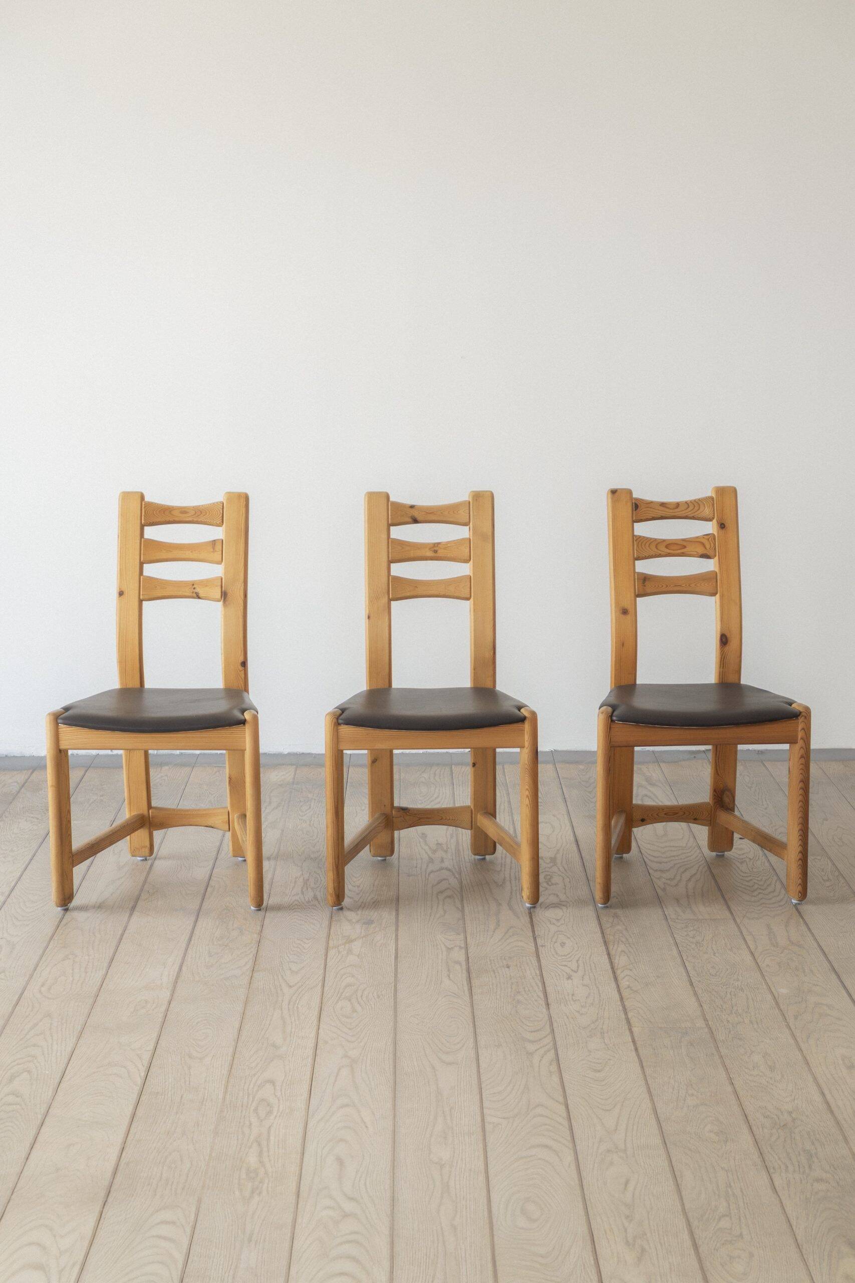 Chaises de salle à manger en pin Findahls Møbelfabrik (ensemble de trois)