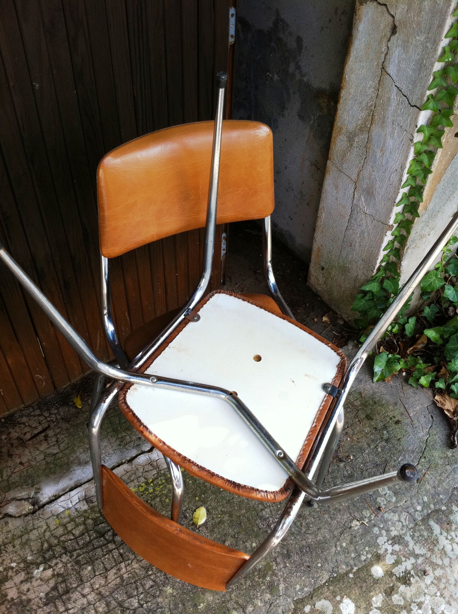 Paire de chaises Vintage skaï marron