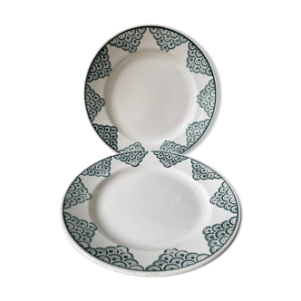 Set of 2 flat plates St Amandinoise St Amand numbered