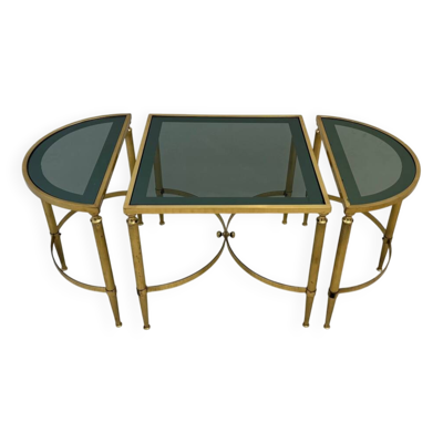 Table basse néoclassique en laiton et verre fumé, 1970