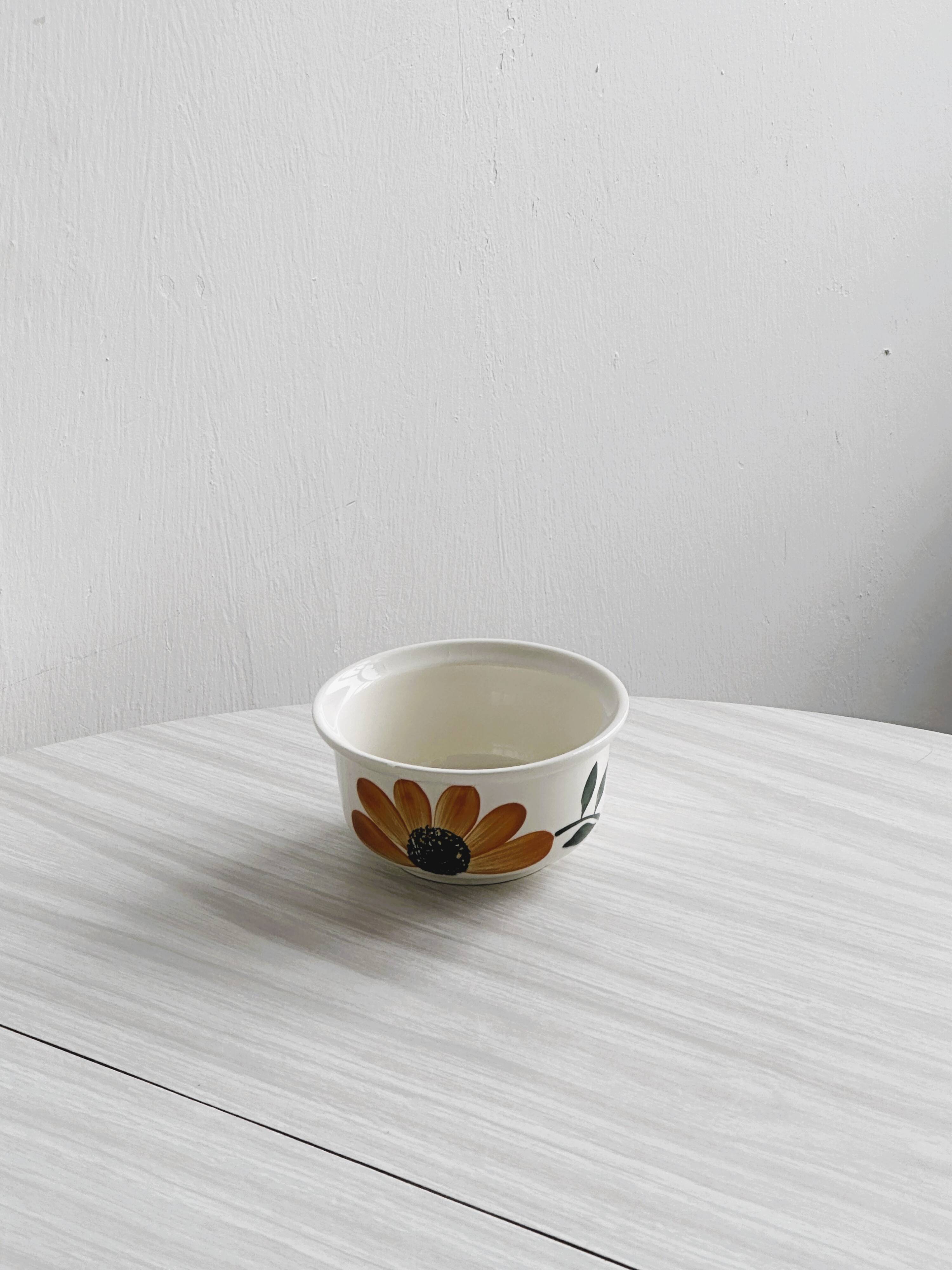 Bowl, flower dish, GIEN, France.