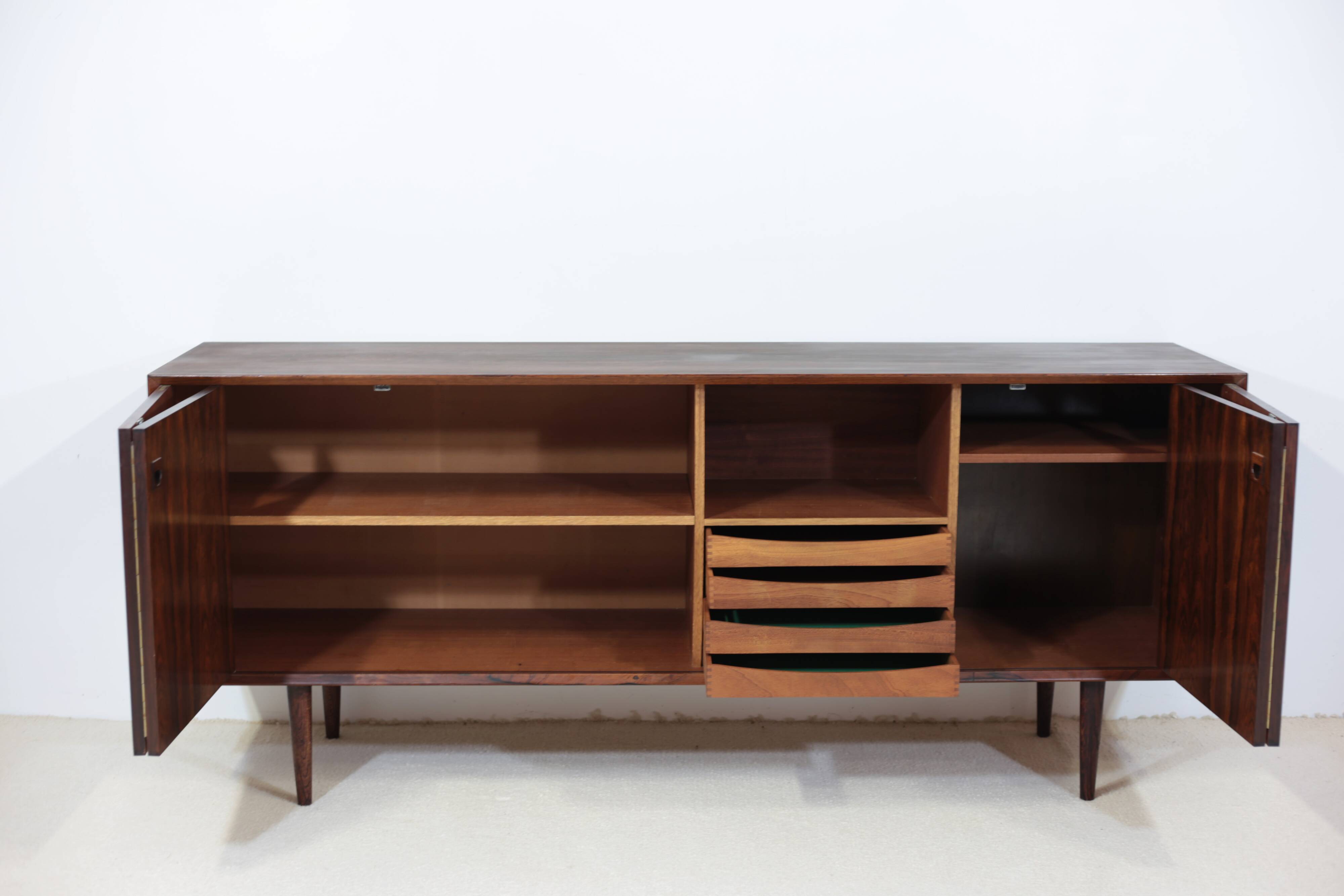 Brouer sideboard in rosewood