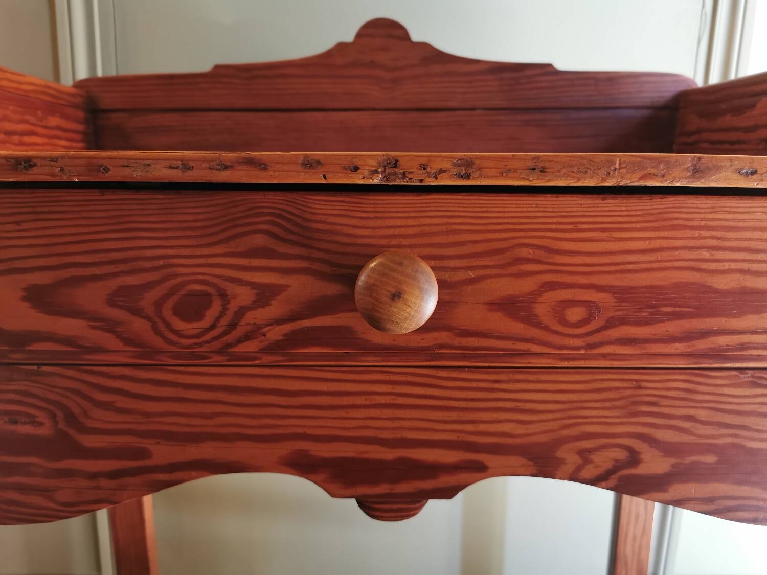 Pitchpin 1905 bathroom cabinet