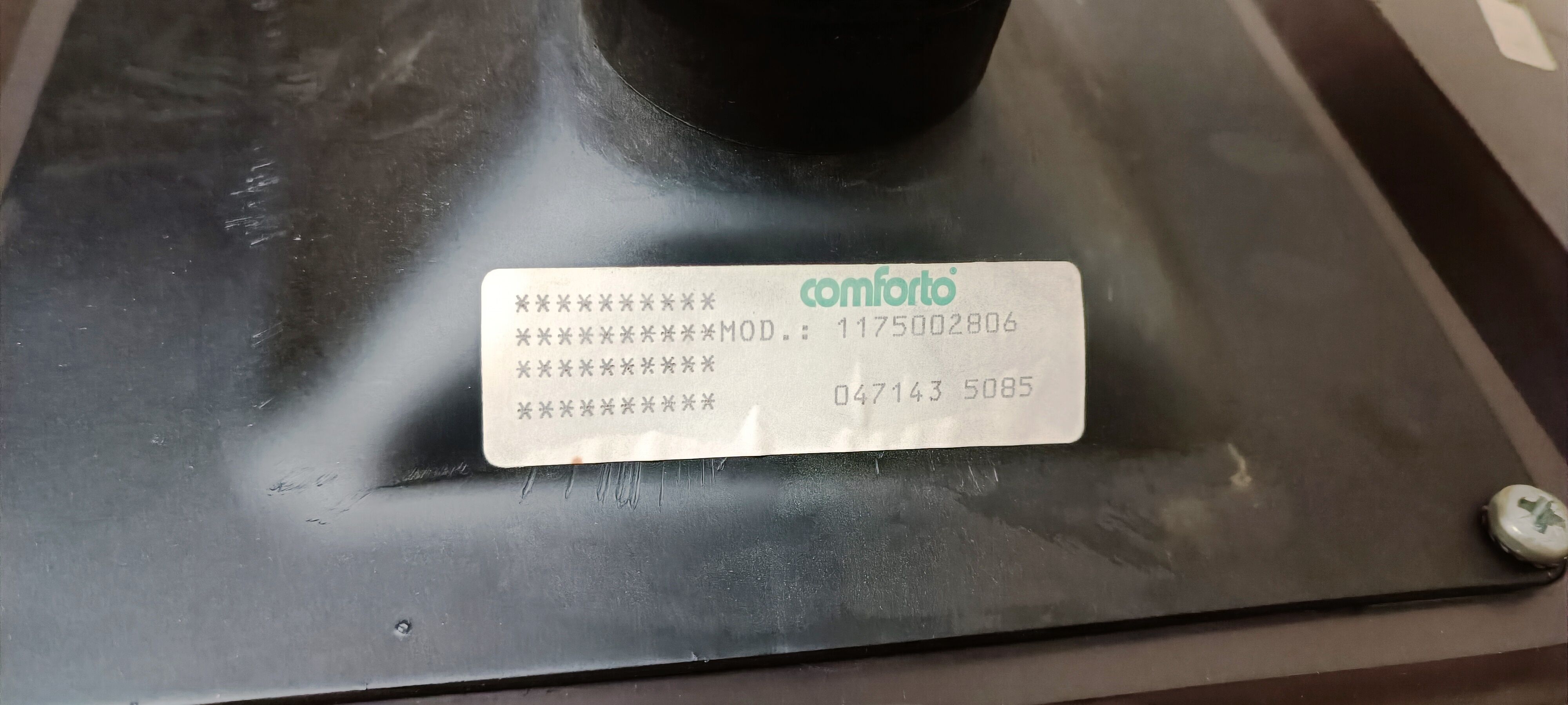 Comforto Armchair, International Furniture