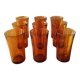 Lot de 9 gobelets hauts vintage en verre ambre