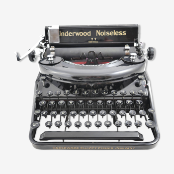 Typewriter Underwood Noiseless 77 in black, 1938 revised new ribbon