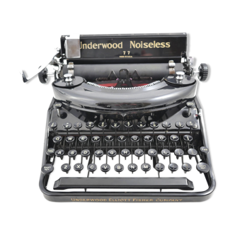 Typewriter Underwood Noiseless 77 in black, 1938 revised new ribbon