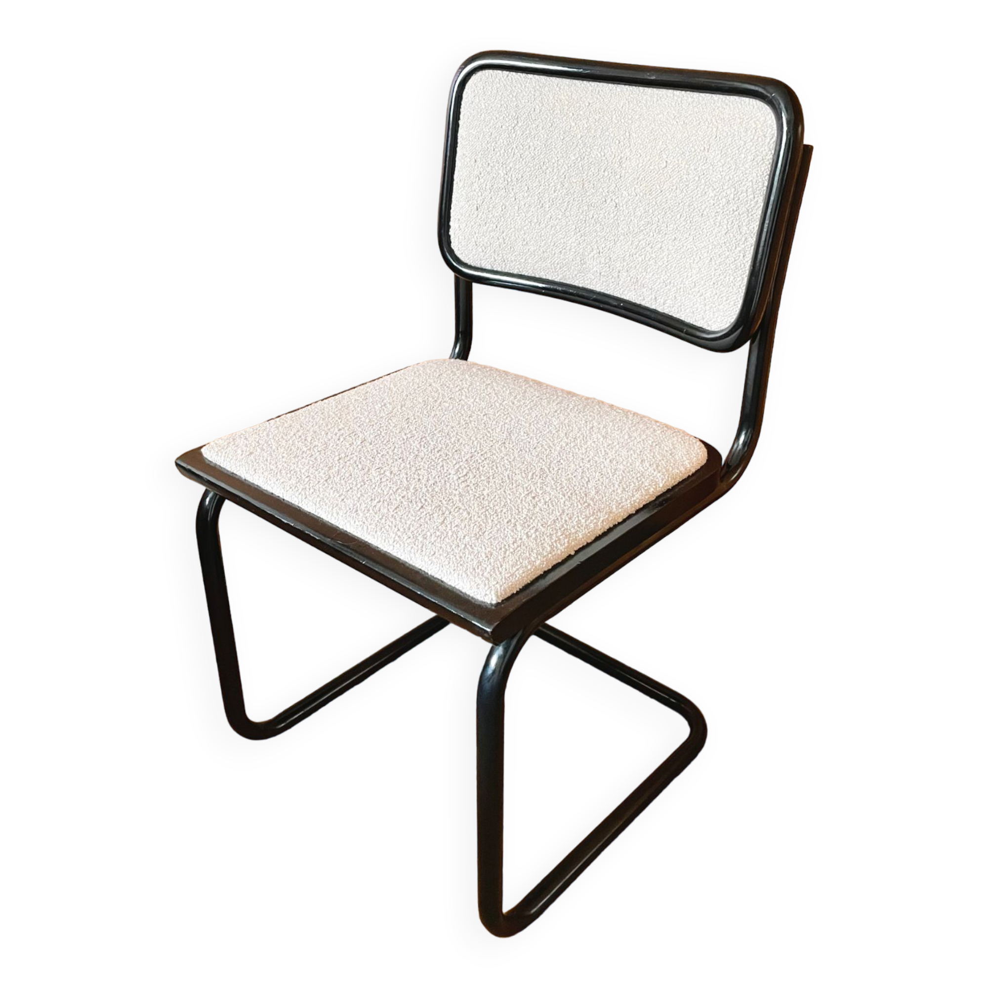 B32 chair