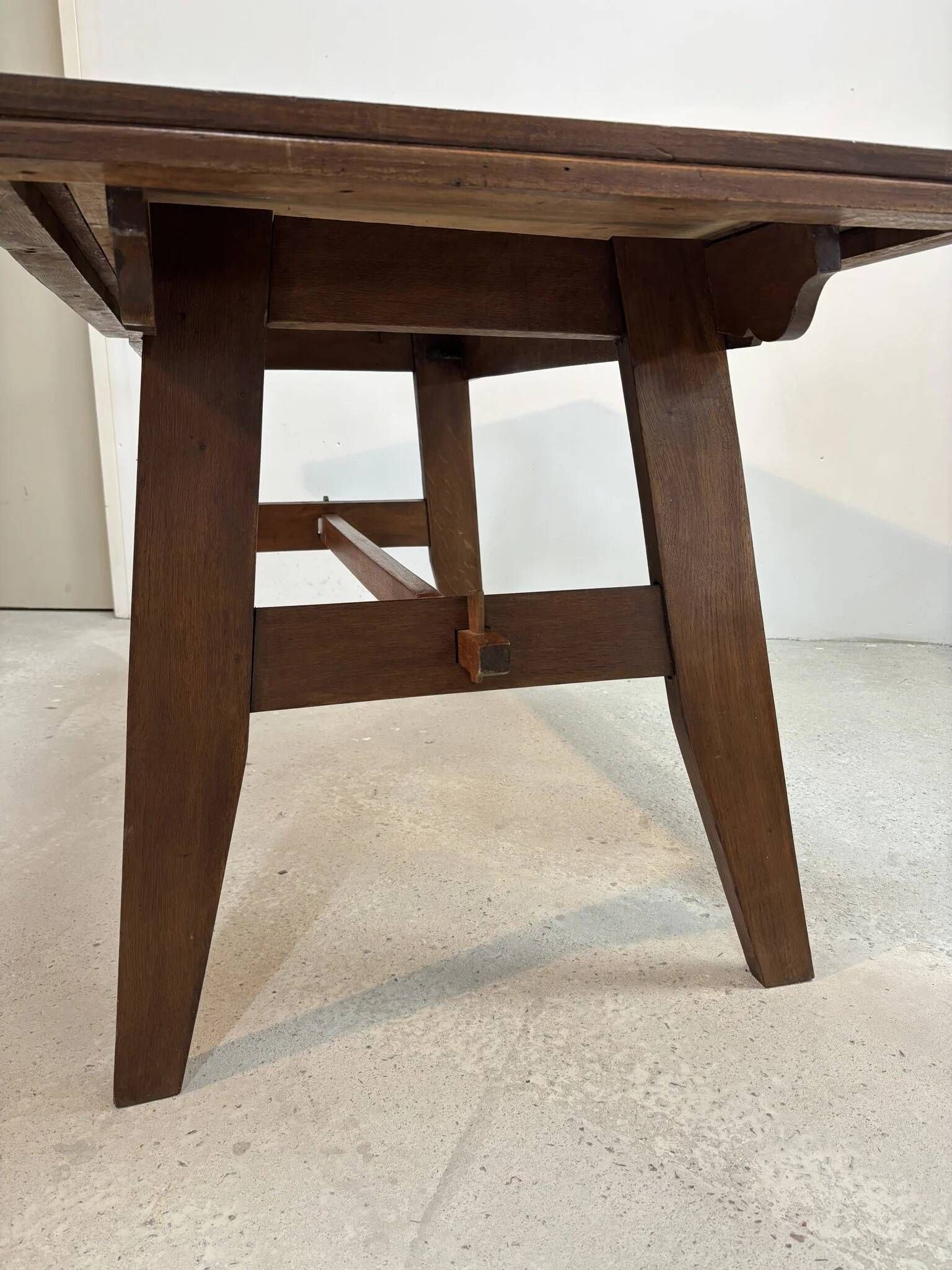 Dining table from the Reconstruction design by René Gabriel.